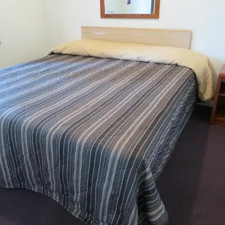 Madison Suites Motel